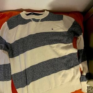 Tommy Hilfiger sweater never worn